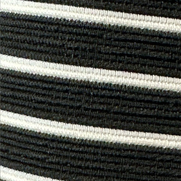 Kensie classic crew neck black white stripe shortsleeved structured top - Picture 6 of 9